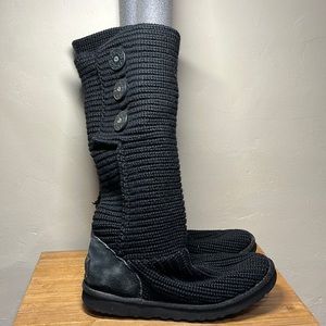 UGG Classic Cardy Button Detailed Knit Boots Women’s Style 5819 Size 8